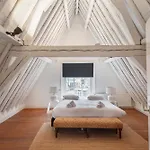 Spaarne Luxury Apartamento *